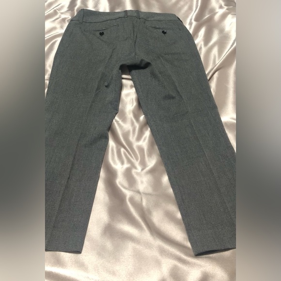Express capri pants size 4 - Picture 4 of 5